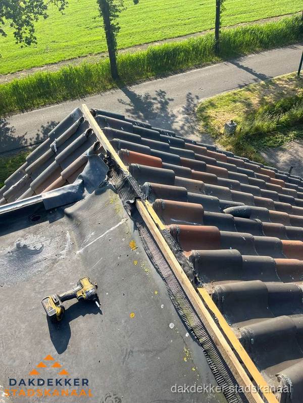 Kosten dakgoot vervangen: werkzaamheden aan dakrand in Stadskanaal