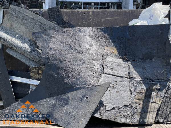 Kosten dakrenovatie: afvoer oud dakmateriaal in Stadskanaal Kosten dakrenovatie: afvoer oud dakmateriaal in Stadskanaal