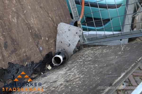 Dakdekkers gasbrander voor bitumen werkzaamheden in Stadskanaal Dakdekkers gasbrander voor bitumen werkzaamheden in Stadskanaal